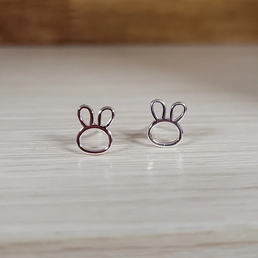 🔥LAST PAIR🔥 Hollow Bunny Stud Earrings
